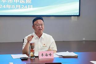 哈姆：拉塞尔今天犯胃病 将在赛前决定是否出战